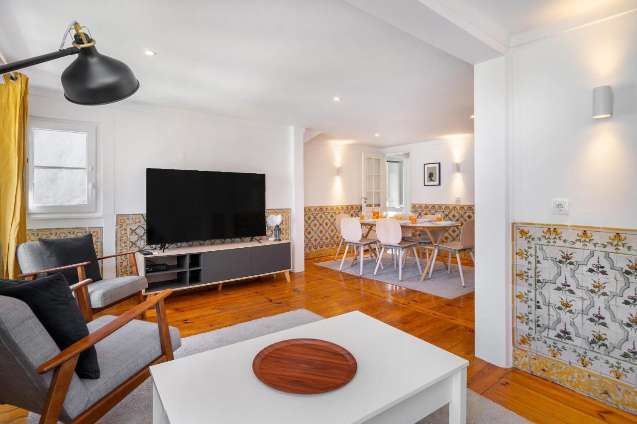 Whome Charming And Historical In Santa Justa Lissabon